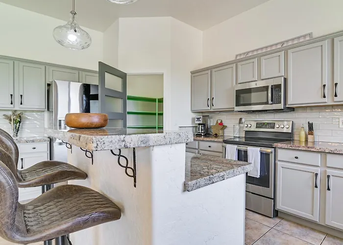 Holiday home Private Pool + Yard: Getaway! Gold Canyon