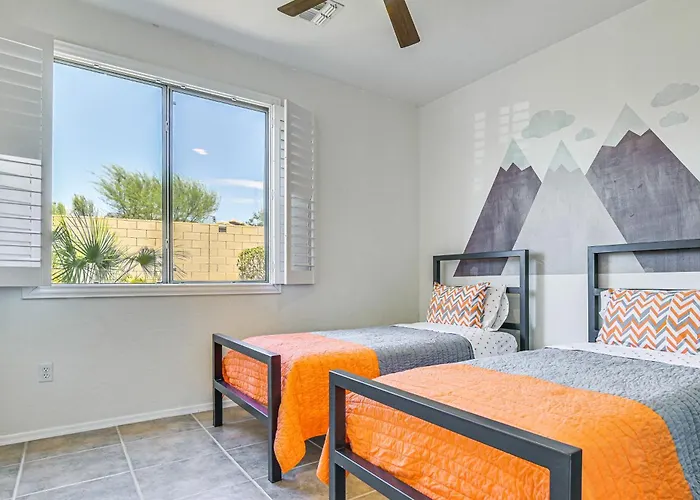 Private Pool + Yard: Getaway! Gold Canyon