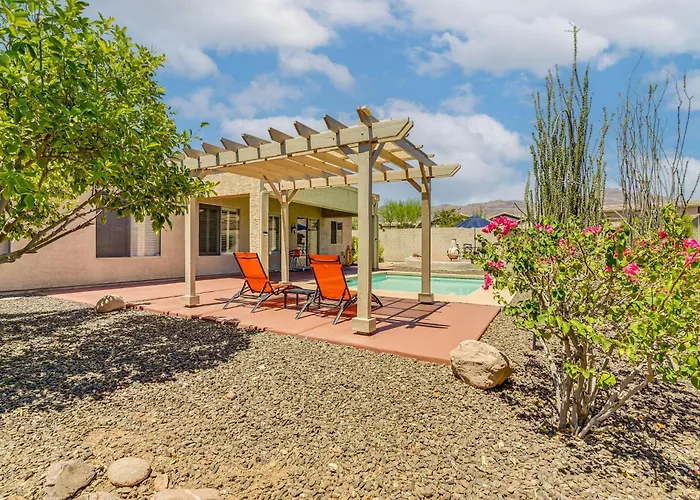 Private Pool + Yard: Getaway! Holiday home Gold Canyon